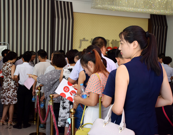 喜報(bào)！捷報(bào)！一經(jīng)推出即成隴南商業(yè)傳奇！
