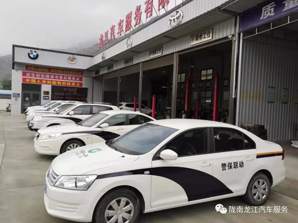 金錘鈑金，銀槍噴漆！龍江汽修值得信賴！